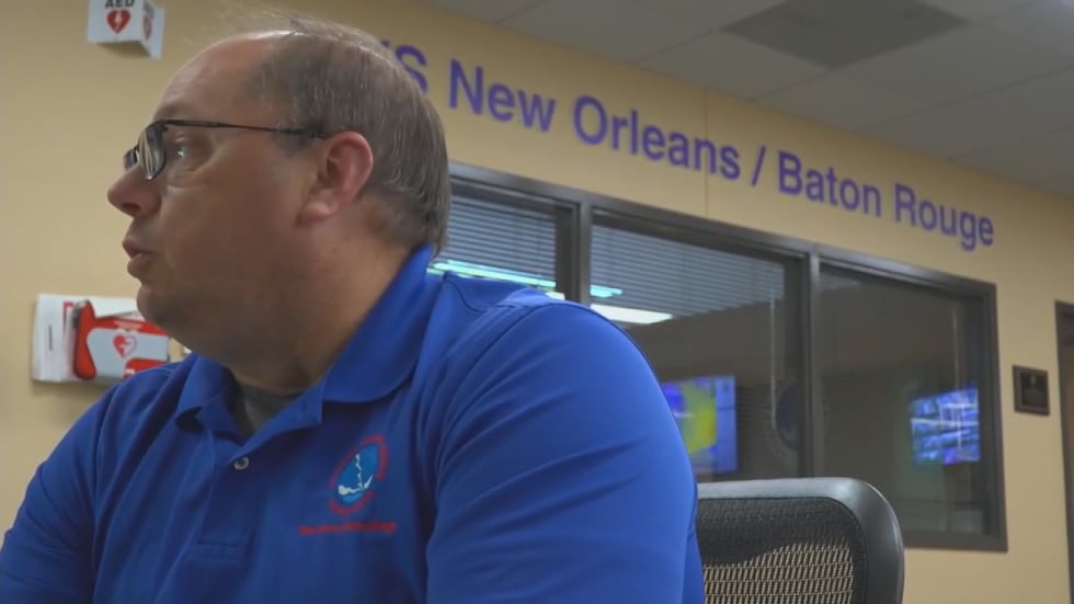 Network Sever Example How the National Weather Service uses weather balloons to gather data