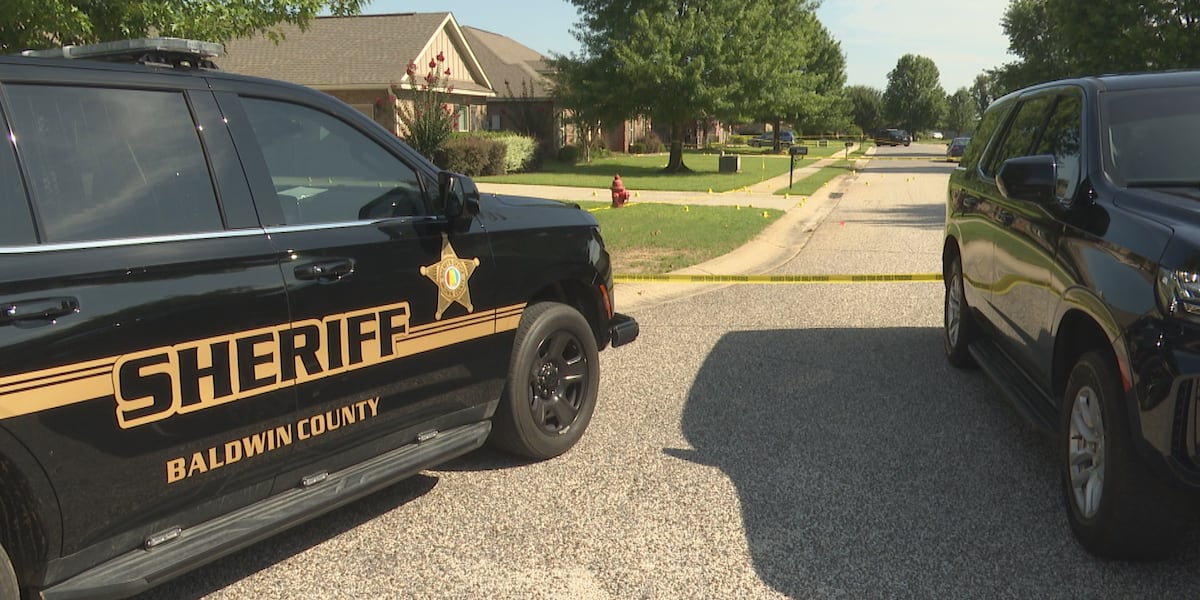Teen accused of stabbing parents, killing mom over being disciplined, officials say Suspect's bond set at $1 million after Monday court appearance