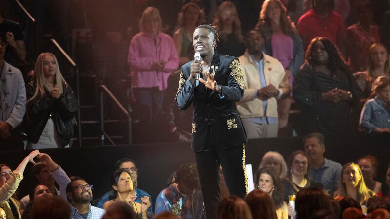 Jamal Roberts now in the Top 3 on American Idol