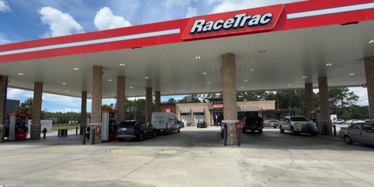 Gulfport drivers feel pinch of high gas prices ahead of Labor Day AAA says international conflicts are keeping pressure on oil markets