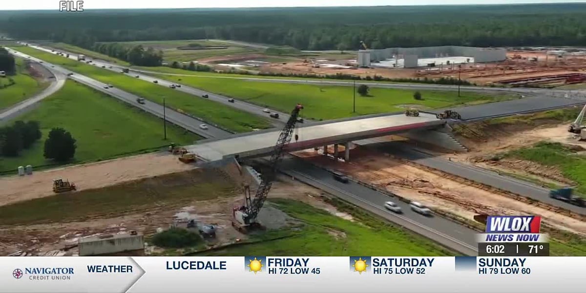 Menge Avenue overpass to open as Buc-ee's construction continues