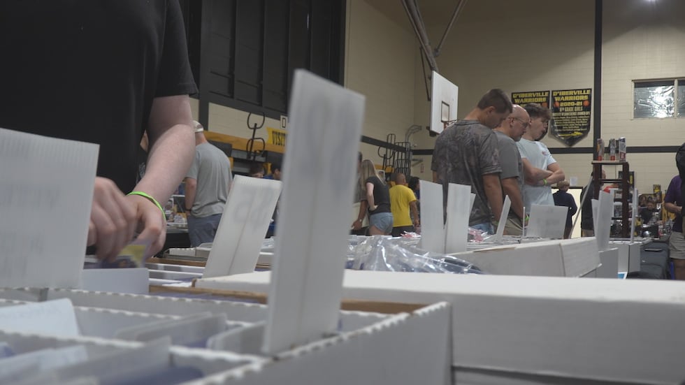 Pameran Kartu Perdagangan dan Barang Koleksi C2 kembali ke D’Iberville untuk tahun kedua